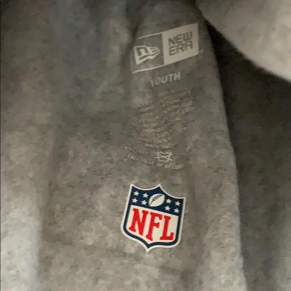 📌 NWT Patriots 2018 Salute to Service Knit Hat - Picture 2 of 5